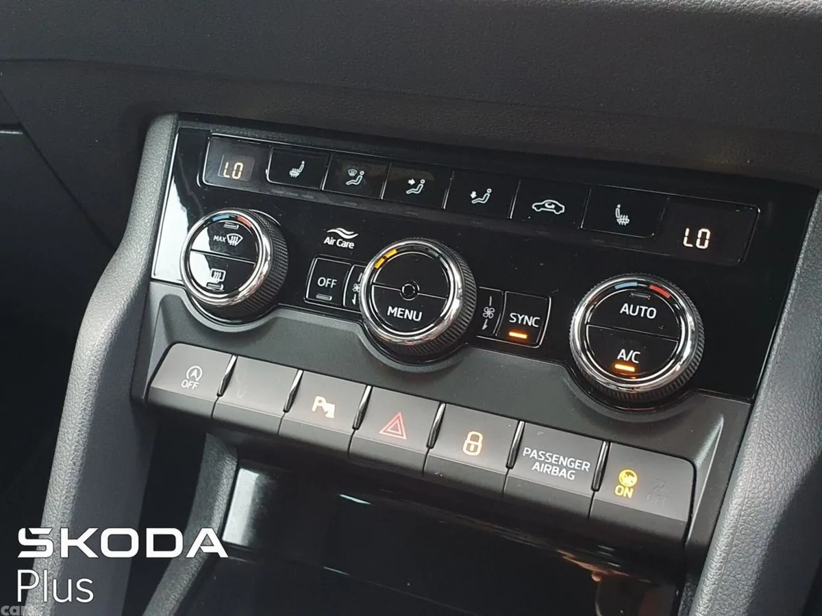 Skoda Karoq SUV, Petrol, 2024, Black