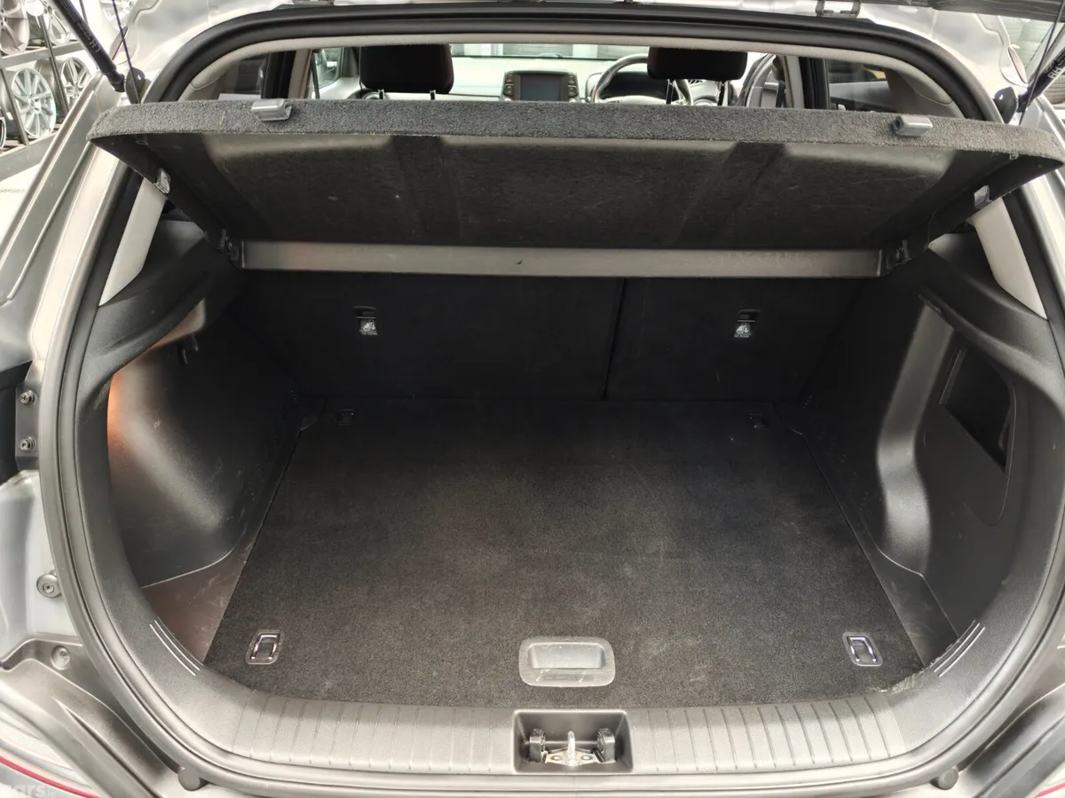 Hyundai KONA Hatchback, Petrol, 2018, Grey