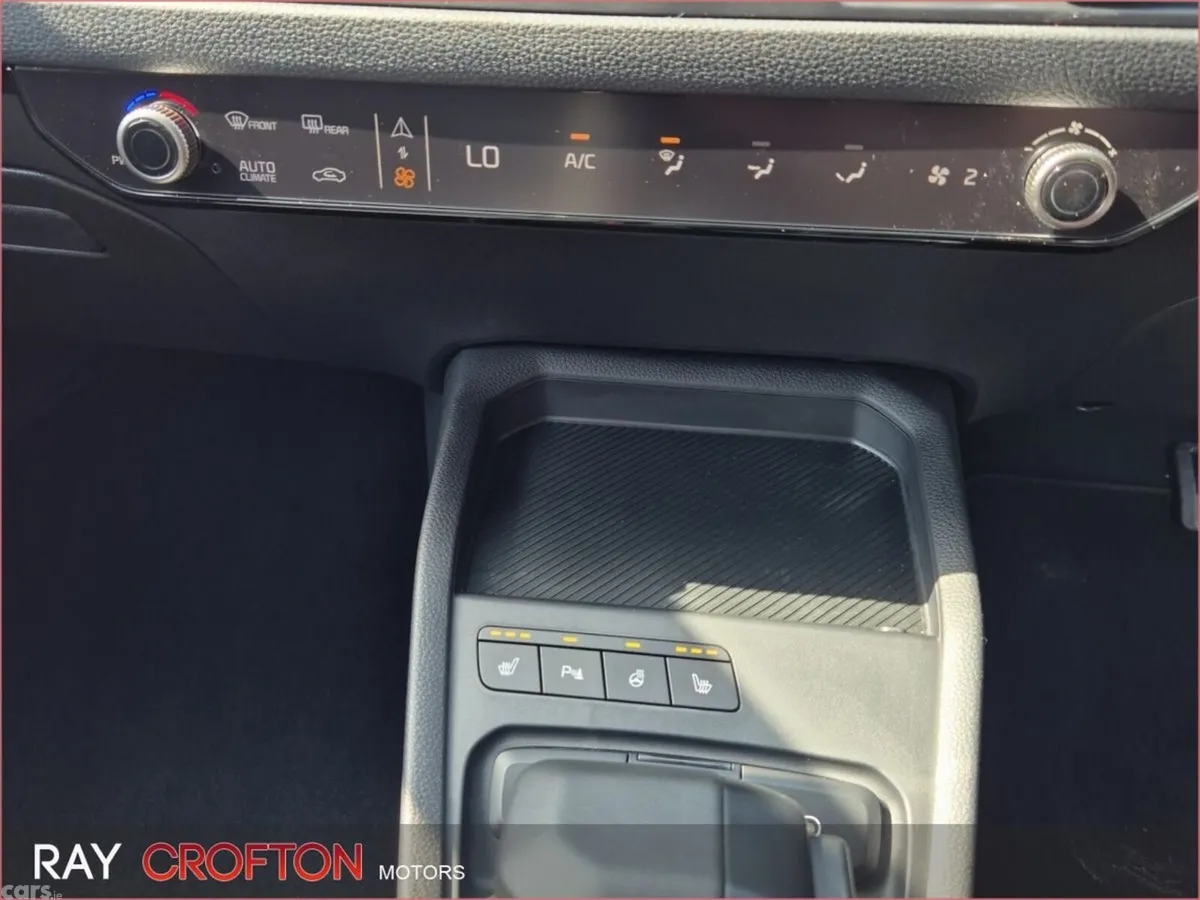 Kia Stonic Estate, Petrol Hybrid, 2026, Blue