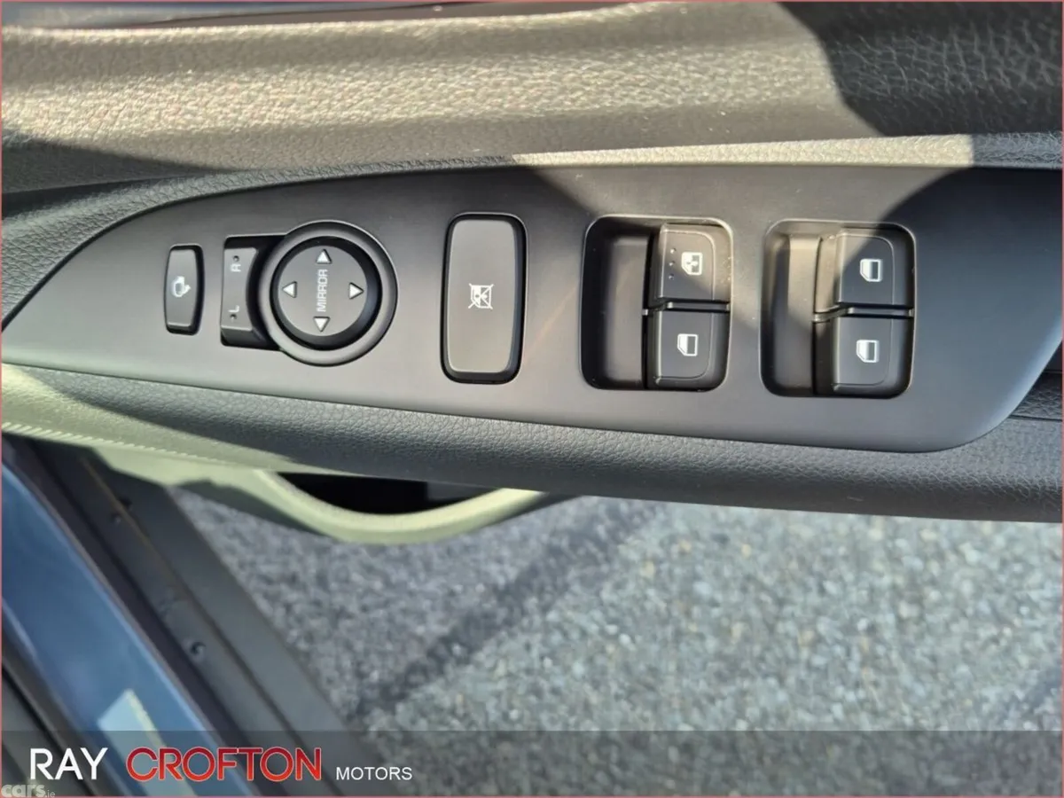 Kia Stonic Estate, Petrol Hybrid, 2026, Blue