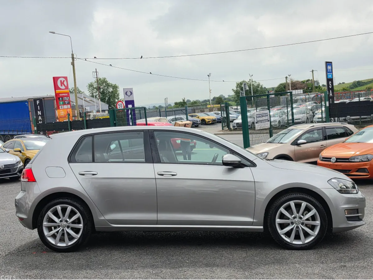 Volkswagen Golf Hatchback, Petrol, 2015, Silver