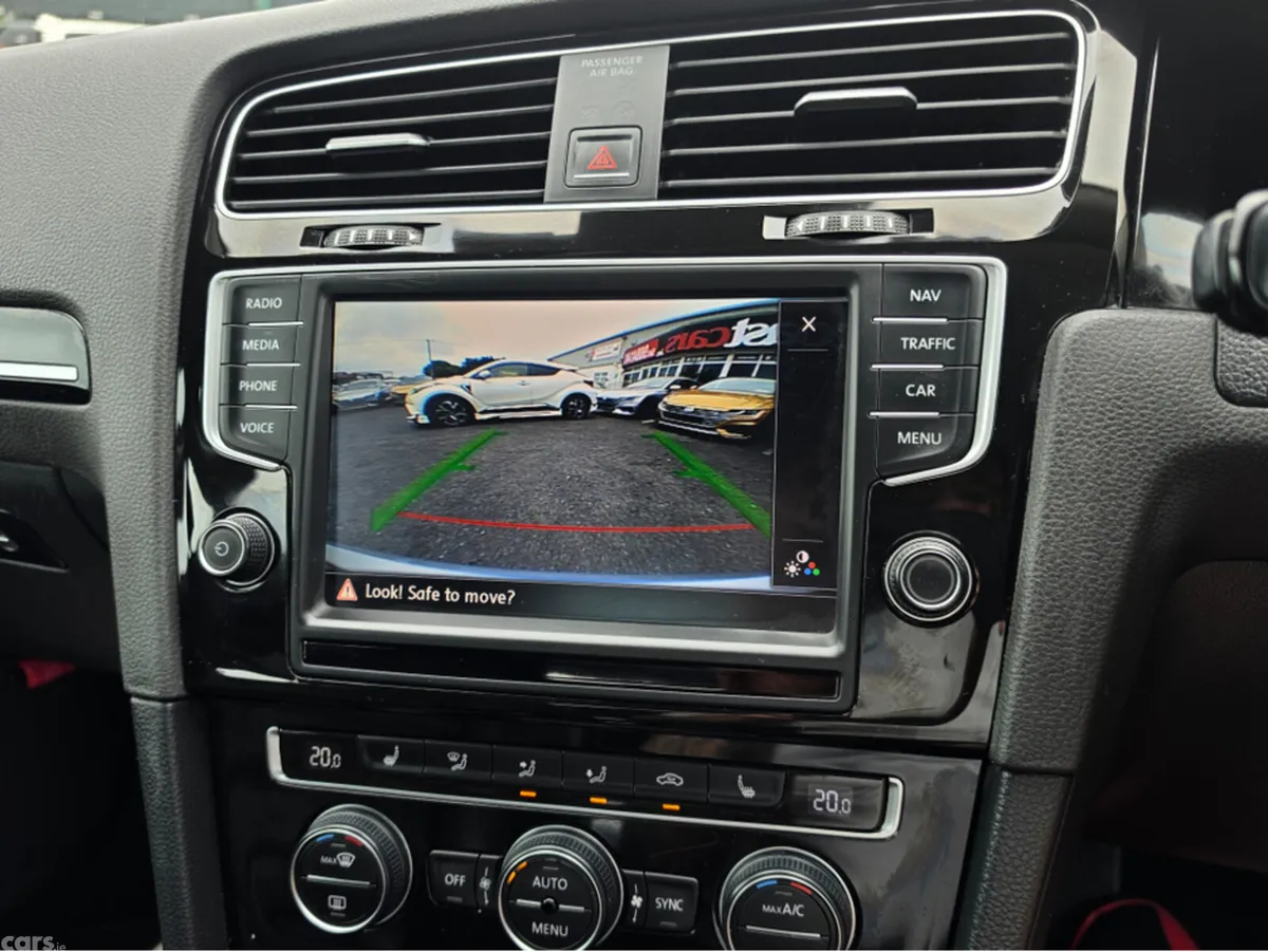 Volkswagen Golf Hatchback, Petrol, 2015, Silver