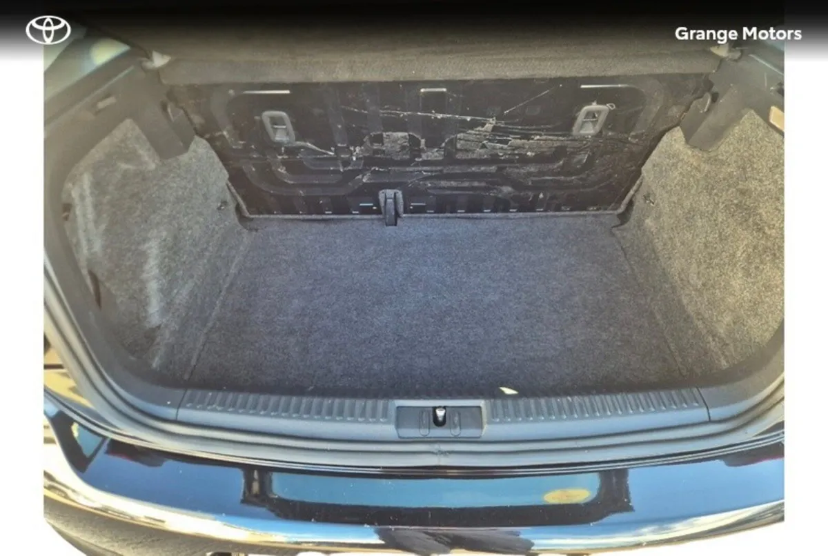 Volkswagen Polo Hatchback, Petrol, 2013, Black