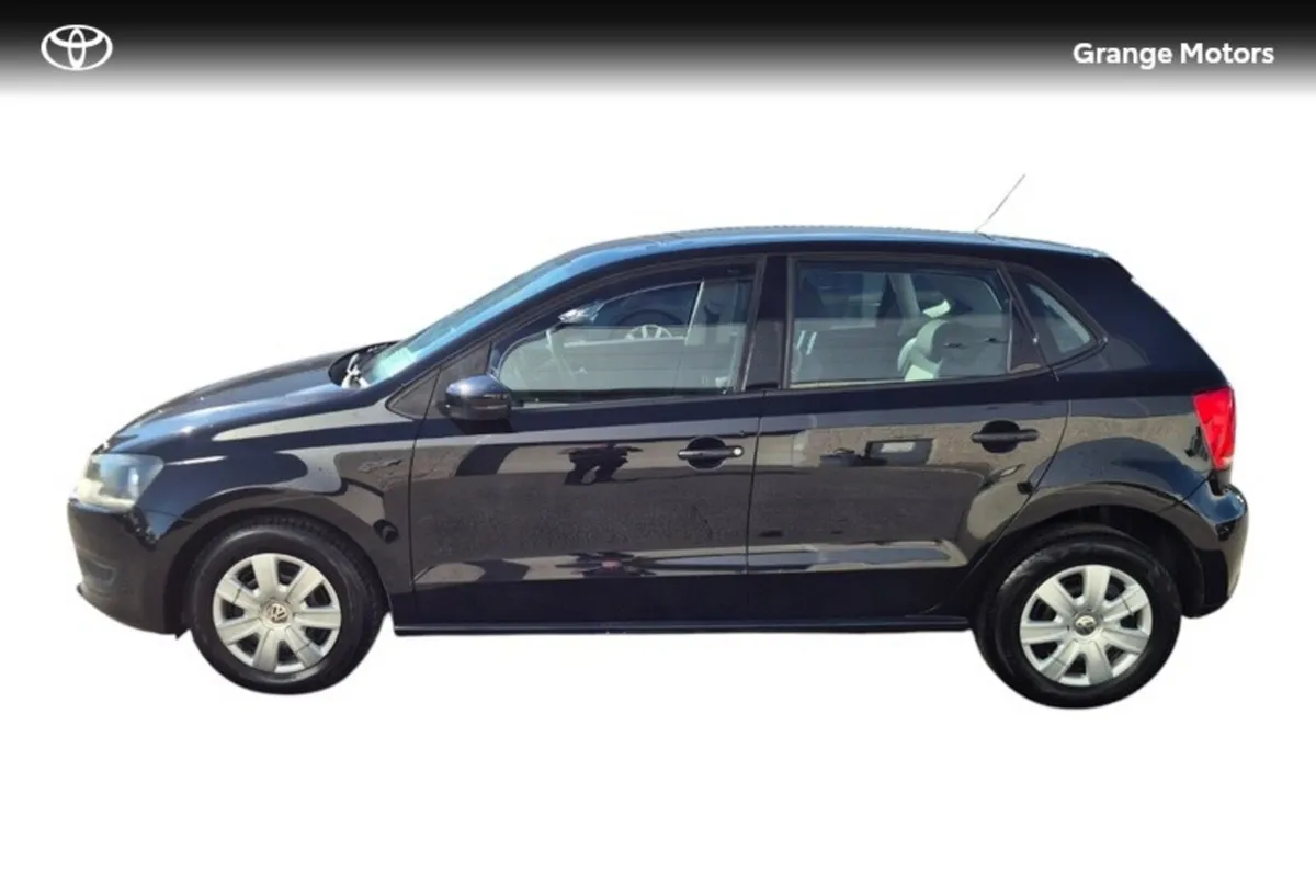 Volkswagen Polo Hatchback, Petrol, 2013, Black