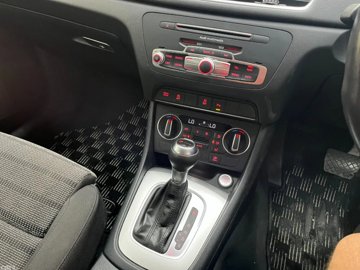 Audi Q3 SUV, Petrol, 2016, White