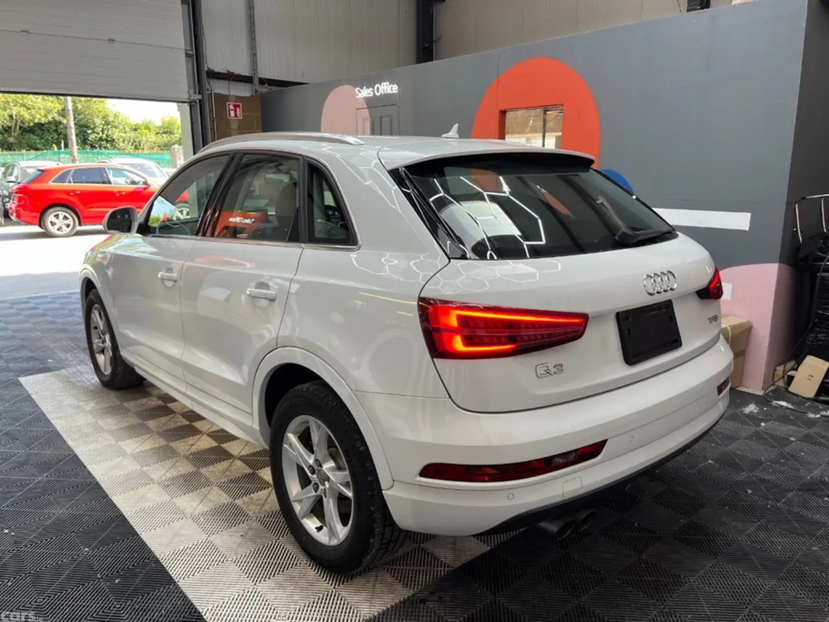 Audi Q3 SUV, Petrol, 2016, White
