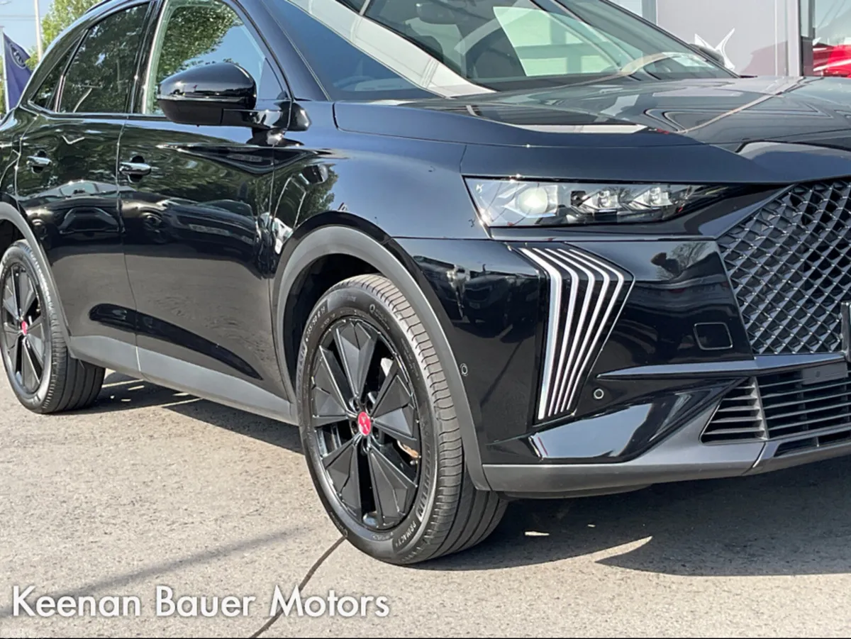 DS Automobiles DS 7 Estate, Diesel, 2024, Black