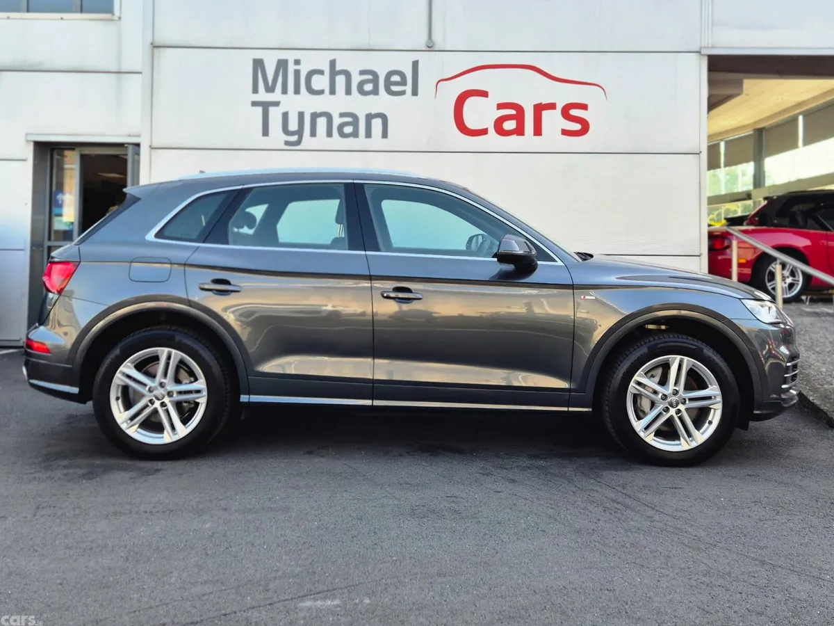 Audi Q5 SUV, Petrol Plug-in Hybrid, 2021, Grey
