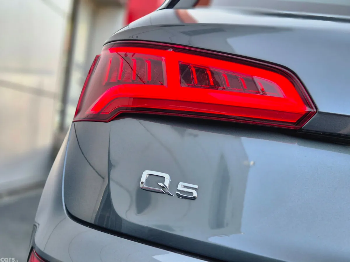 Audi Q5 SUV, Petrol Plug-in Hybrid, 2021, Grey