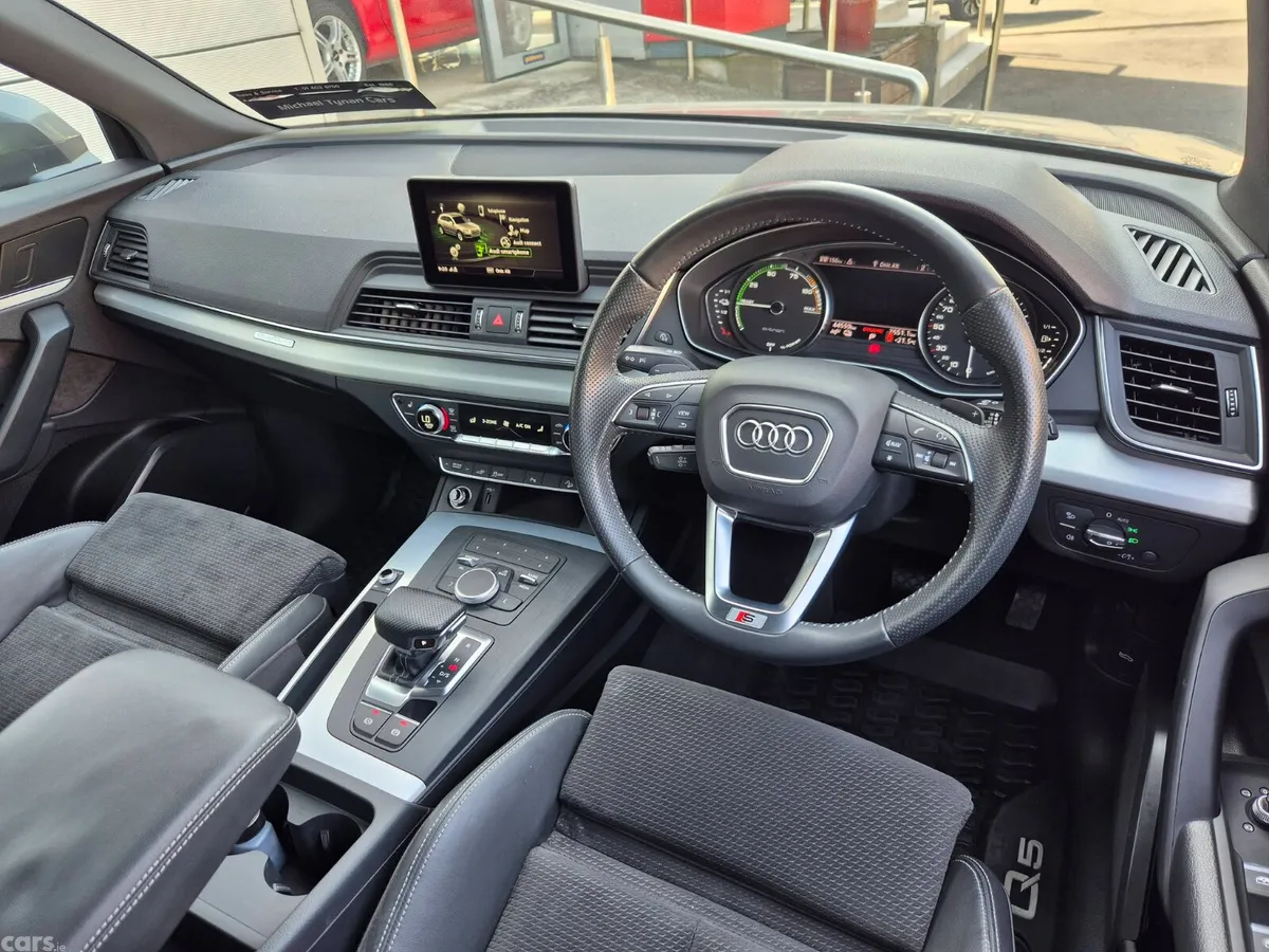 Audi Q5 SUV, Petrol Plug-in Hybrid, 2021, Grey