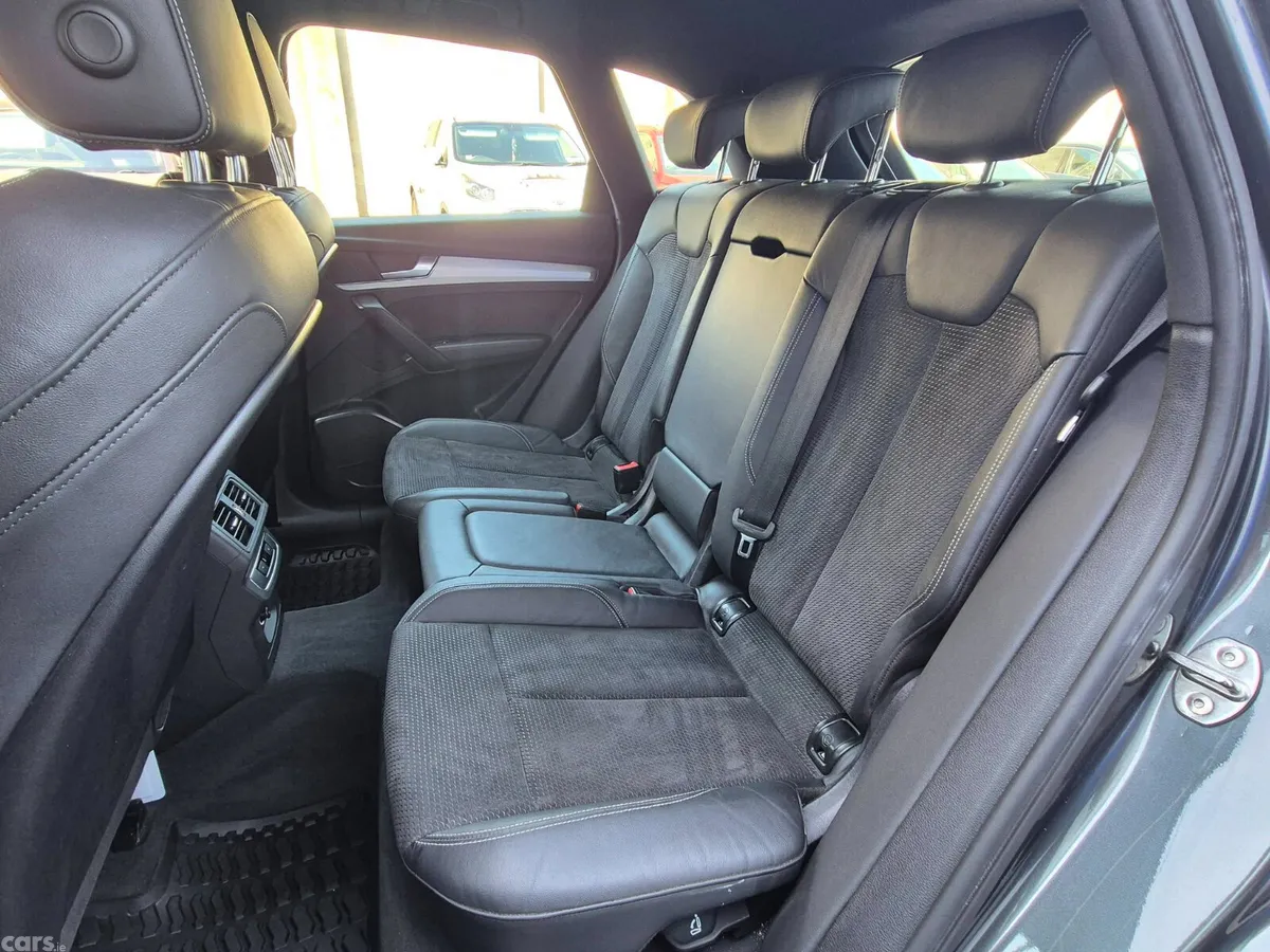 Audi Q5 SUV, Petrol Plug-in Hybrid, 2021, Grey