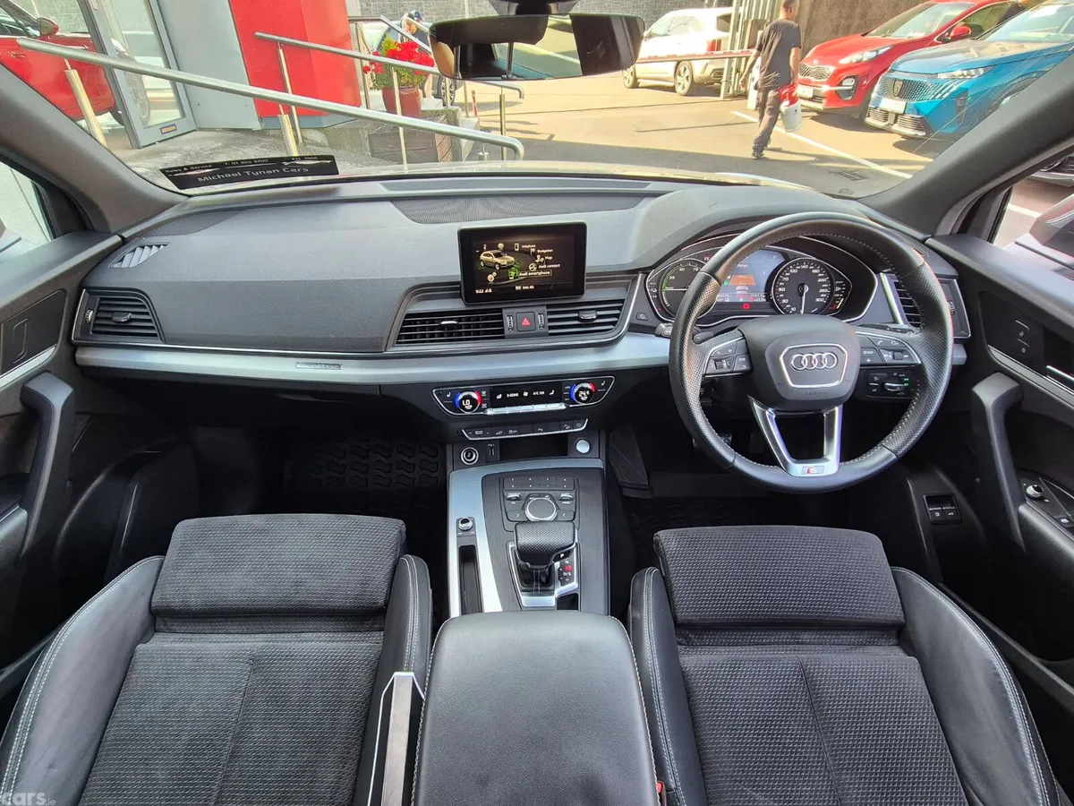 Audi Q5 SUV, Petrol Plug-in Hybrid, 2021, Grey