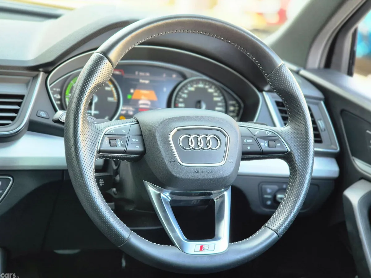 Audi Q5 SUV, Petrol Plug-in Hybrid, 2021, Grey