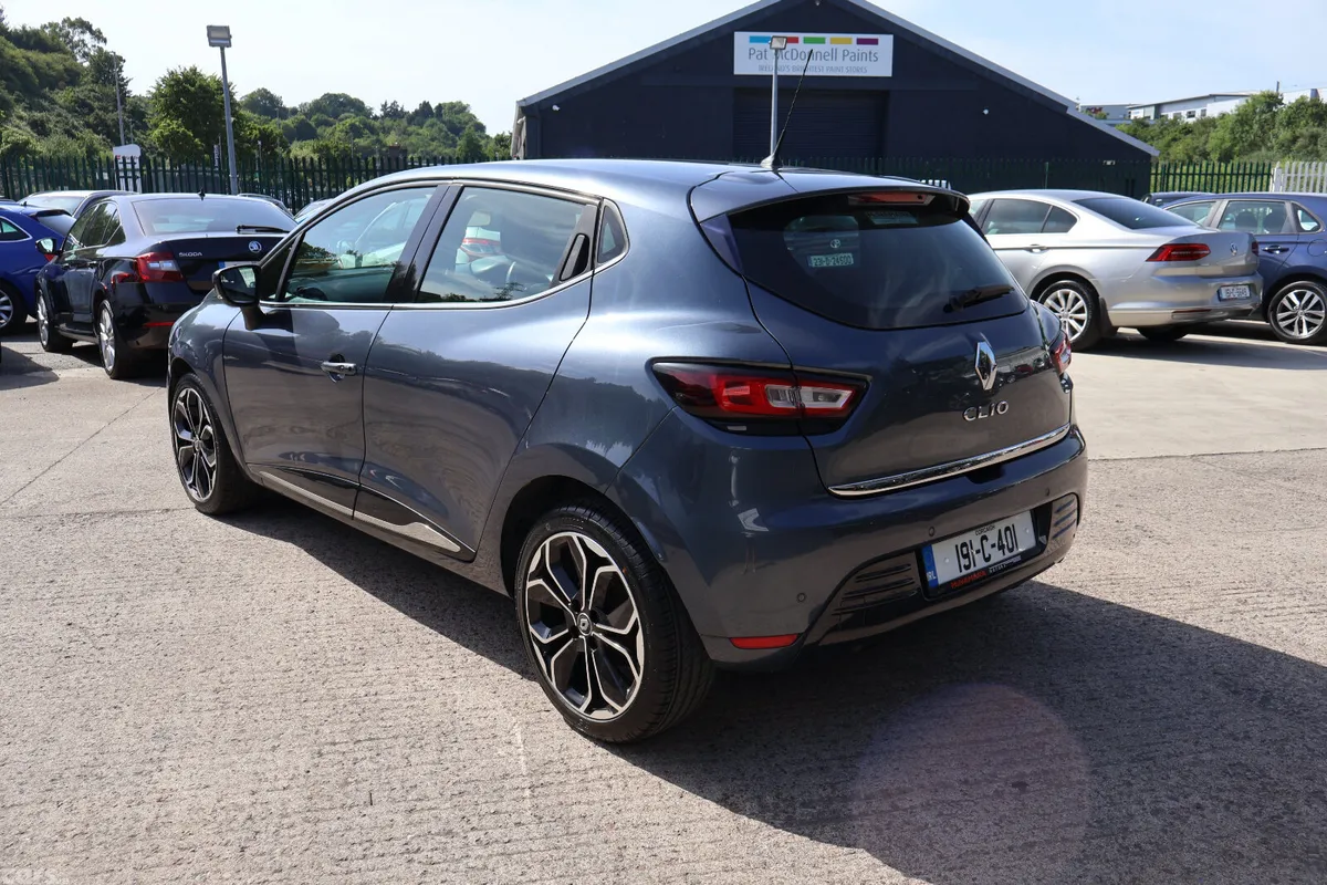 Renault Clio Hatchback, Petrol, 2019, Grey