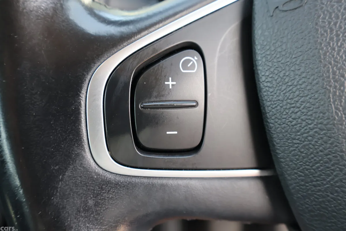 Renault Clio Hatchback, Petrol, 2019, Grey