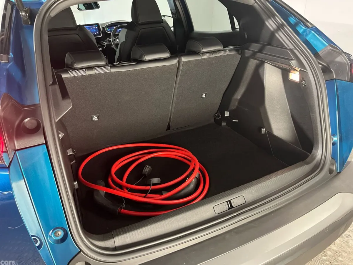 Peugeot 2008 SUV, Electric, 2025, Blue