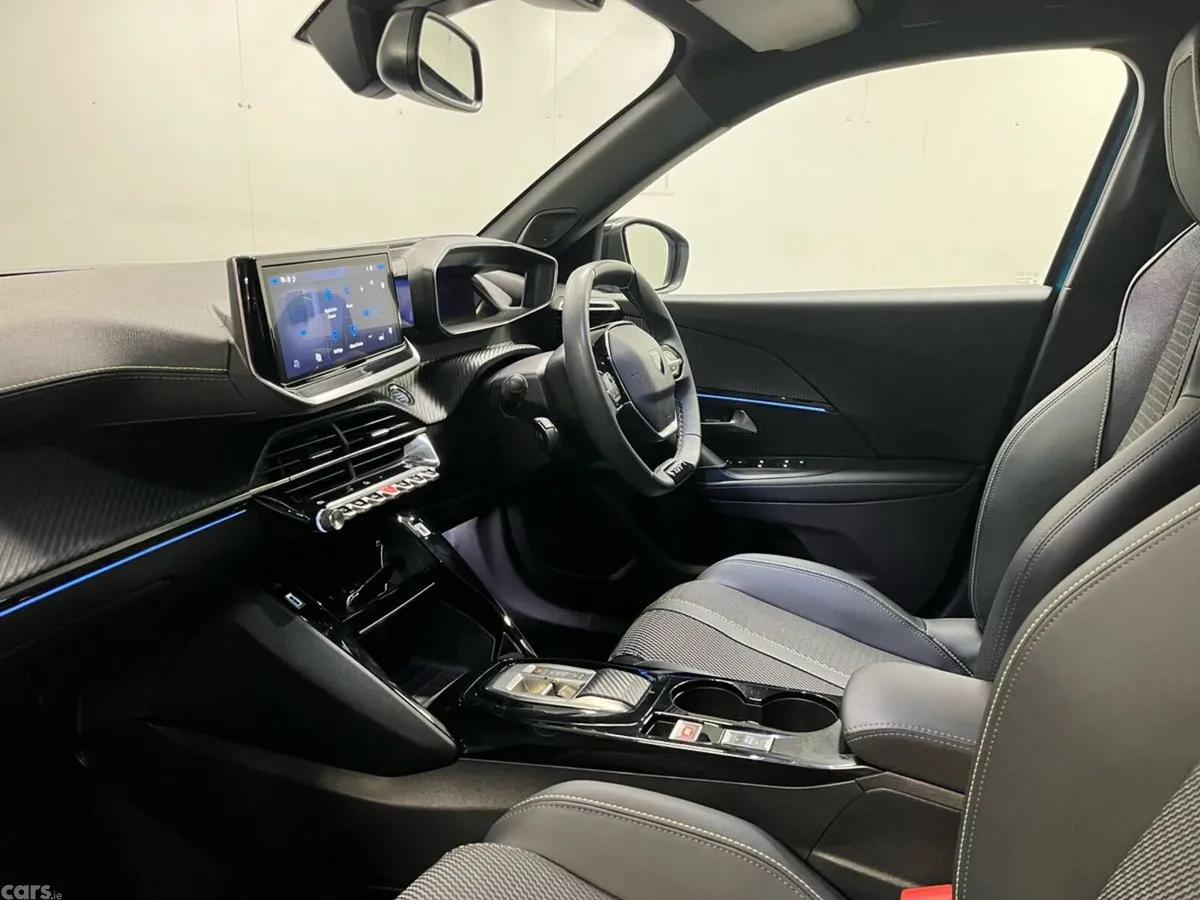 Peugeot 2008 SUV, Electric, 2025, Blue