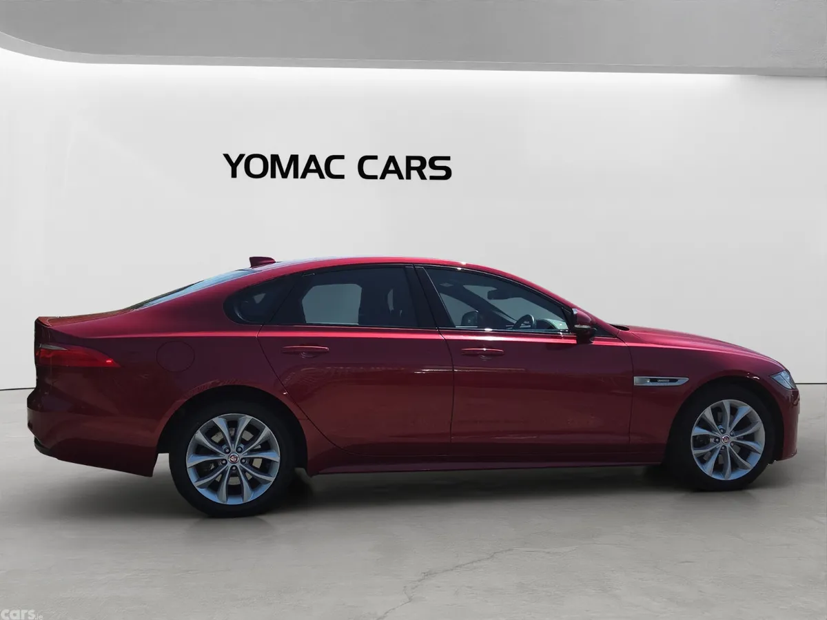Jaguar XF Saloon, Diesel, 2017, Red