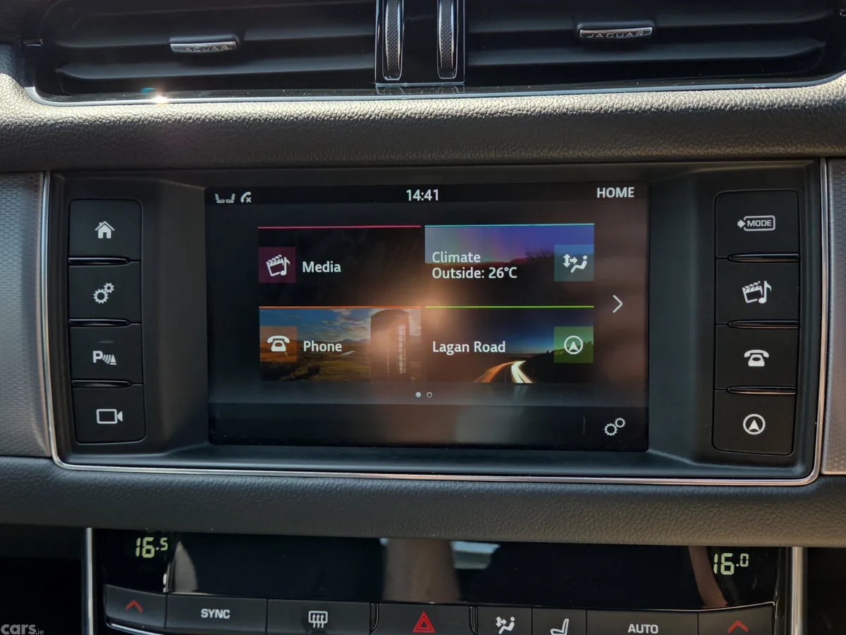 Jaguar XF Saloon, Diesel, 2017, Red