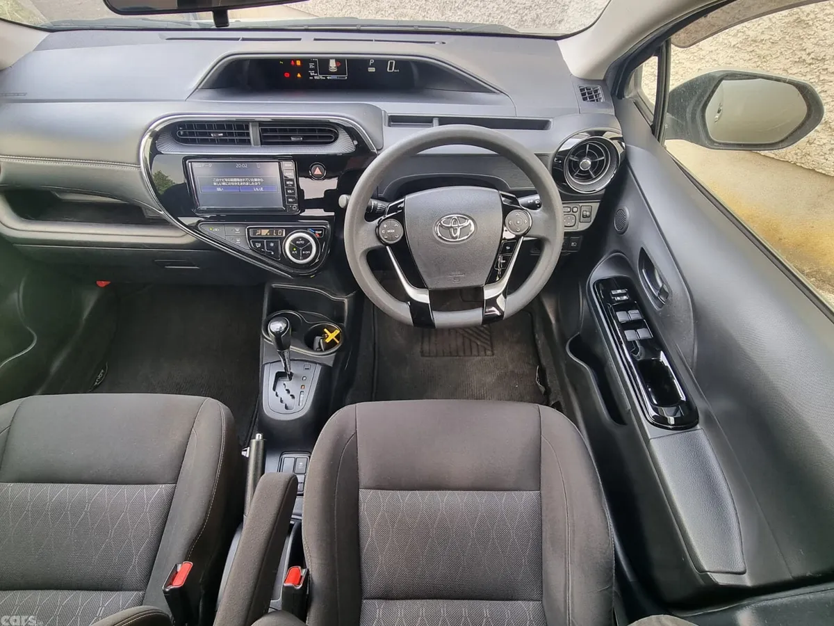 Toyota Aqua Hatchback, Petrol Hybrid, 2020, Silver