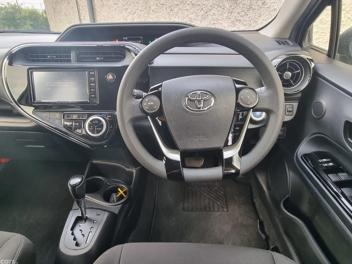 Toyota Aqua Hatchback, Petrol Hybrid, 2020, Silver