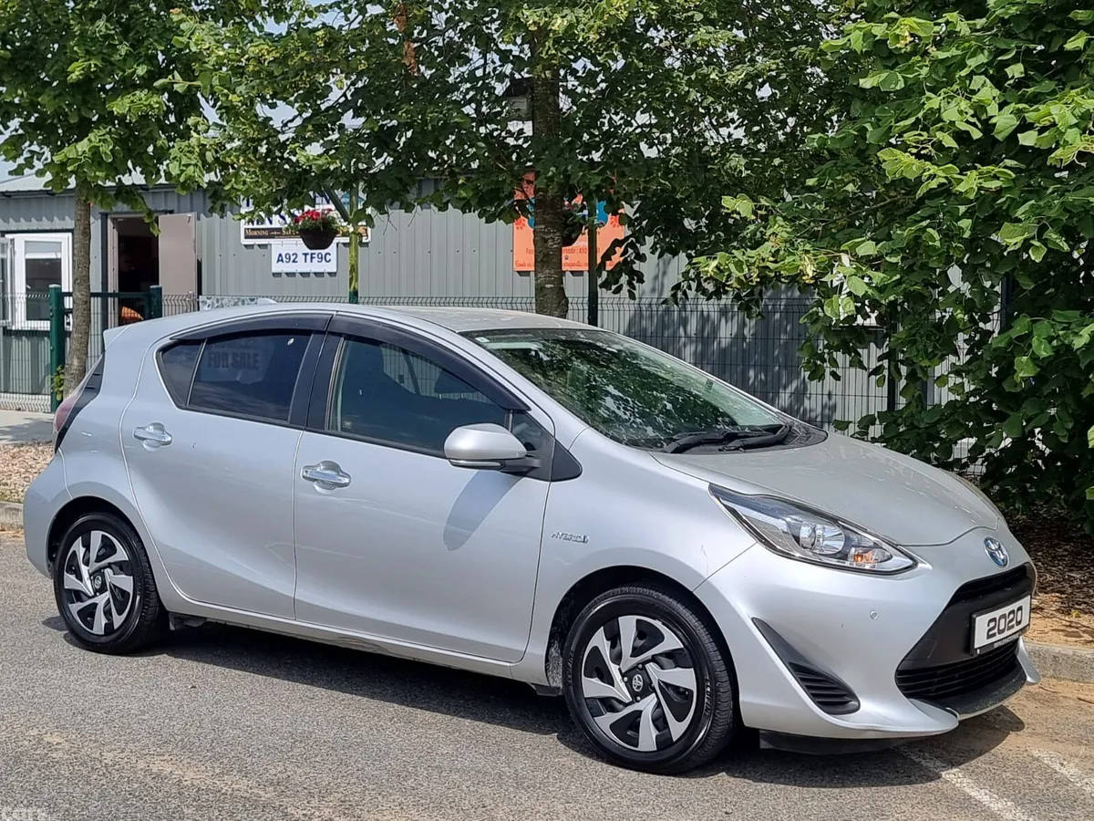 Toyota Aqua Hatchback, Petrol Hybrid, 2020, Silver