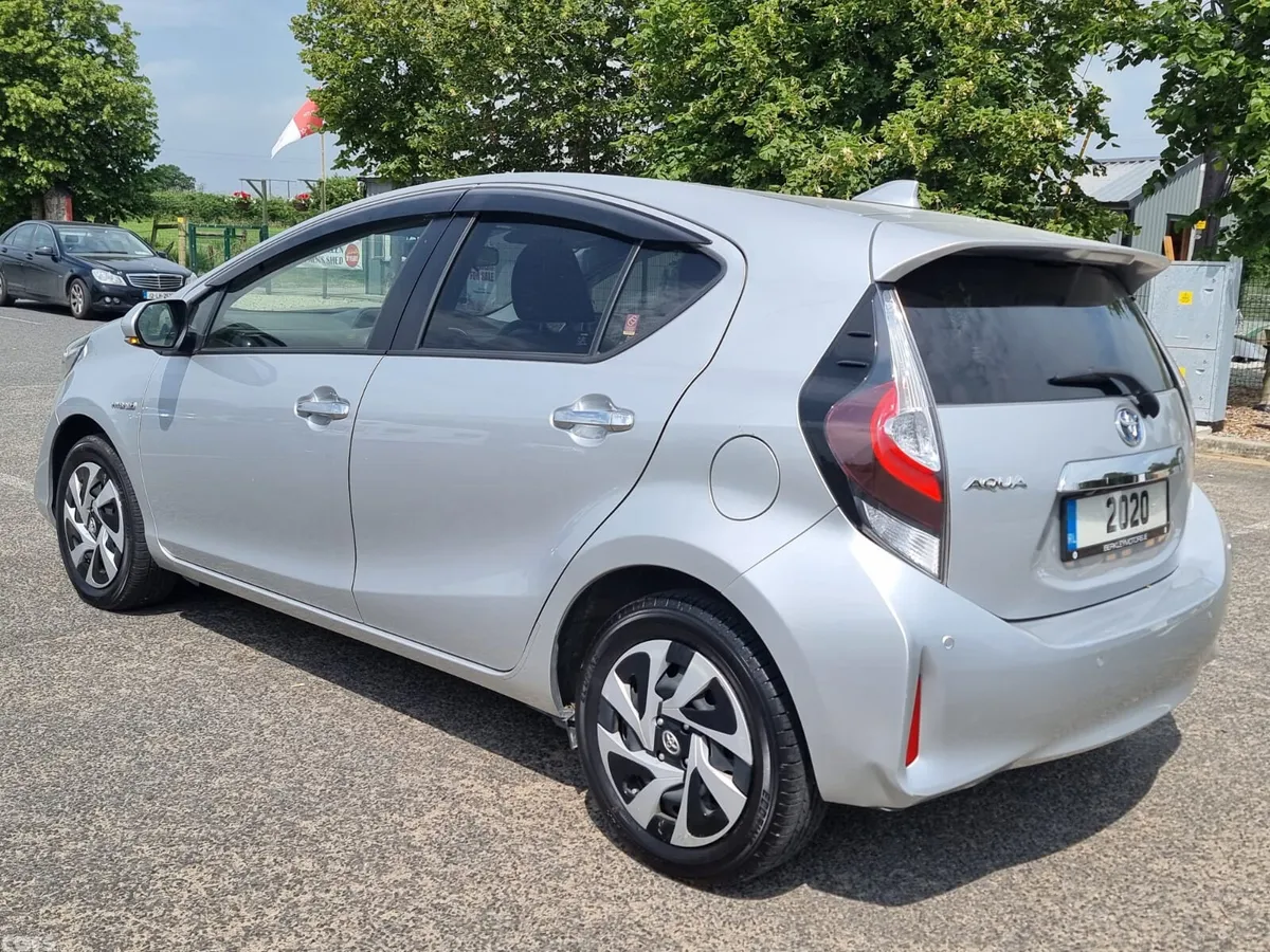 Toyota Aqua Hatchback, Petrol Hybrid, 2020, Silver