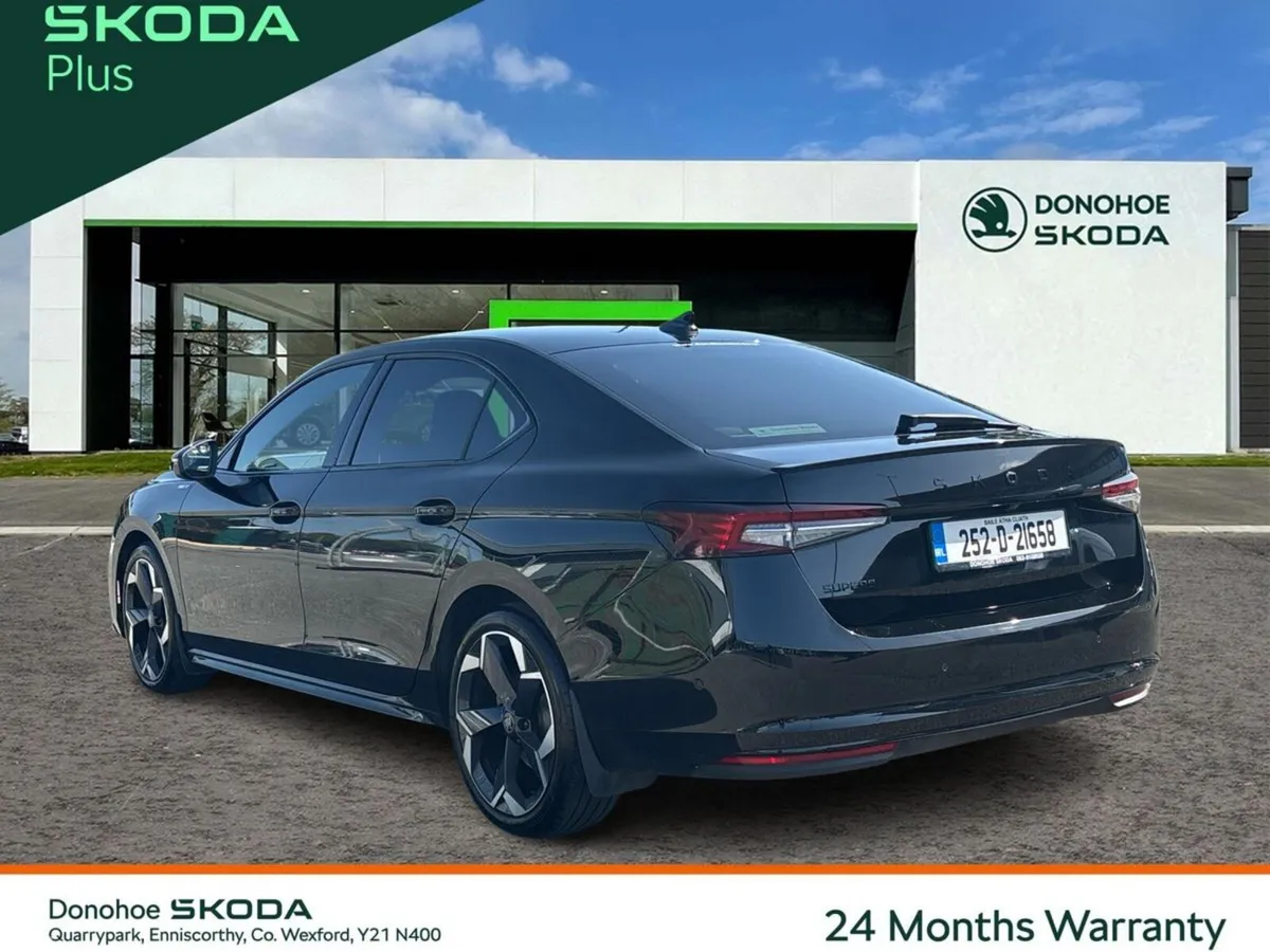 Skoda Superb Saloon, Diesel, 2025, Black
