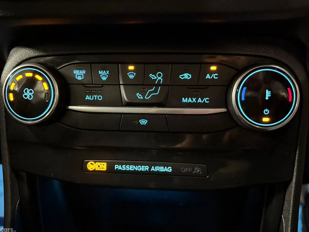 Ford Puma MPV, Petrol Hybrid, 2023, White