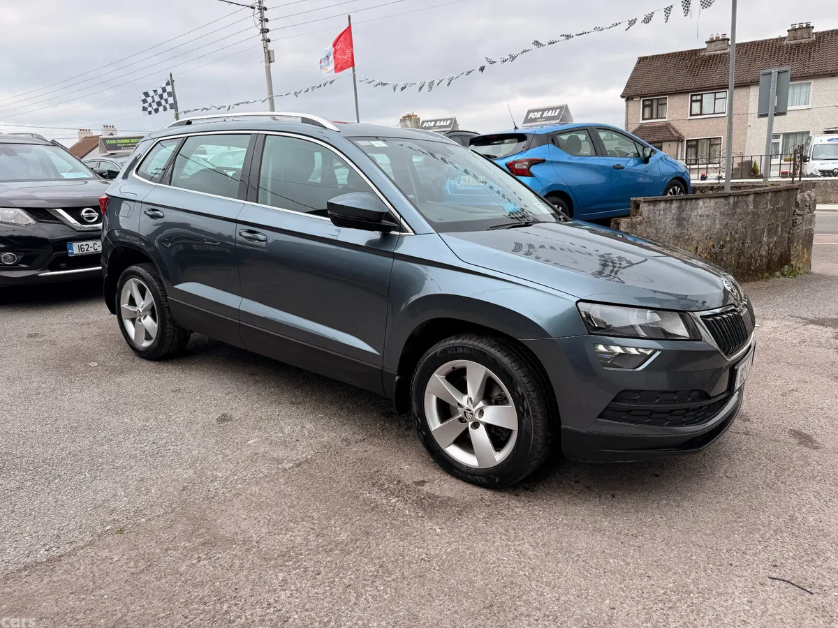 Skoda Karoq Estate/Jeep, Petrol, 2018, Grey