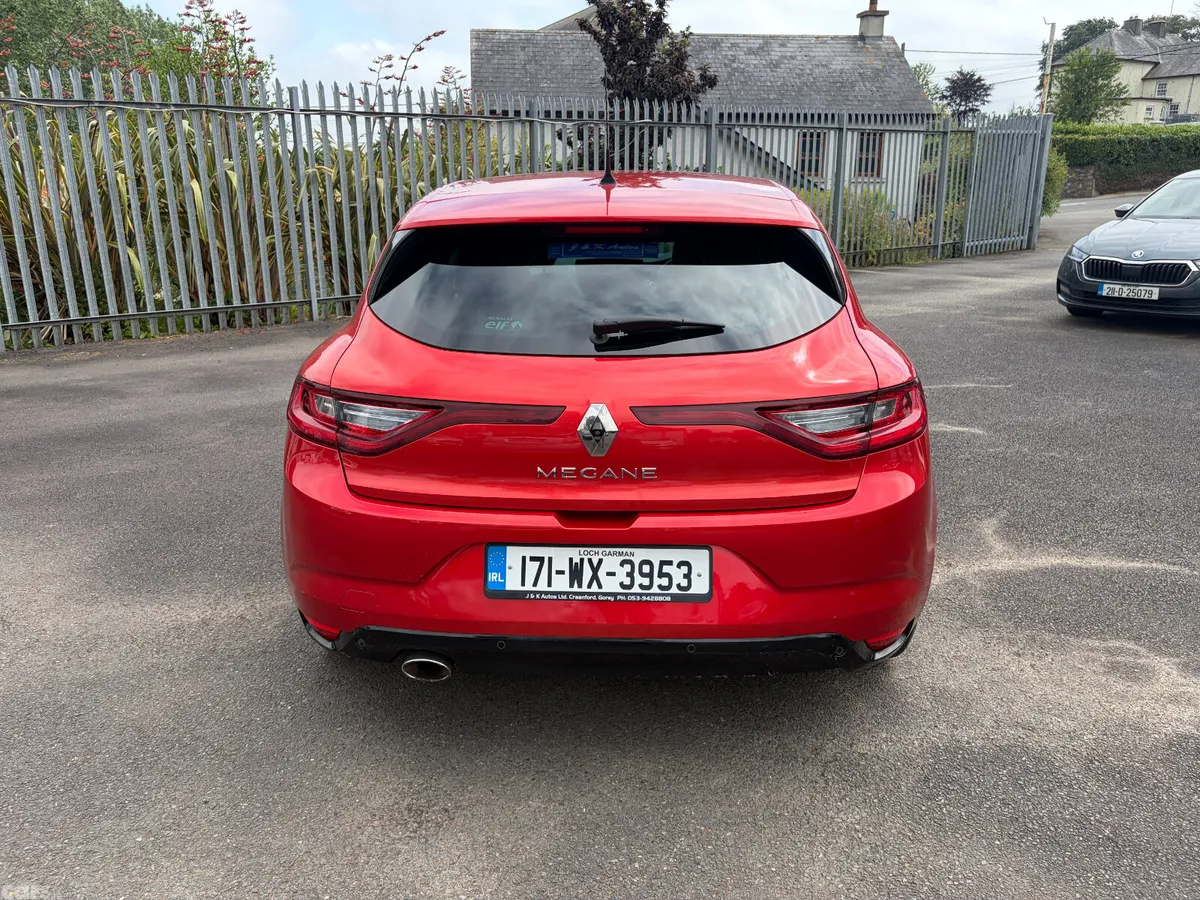 Renault Megane Hatchback, Petrol, 2017, Red