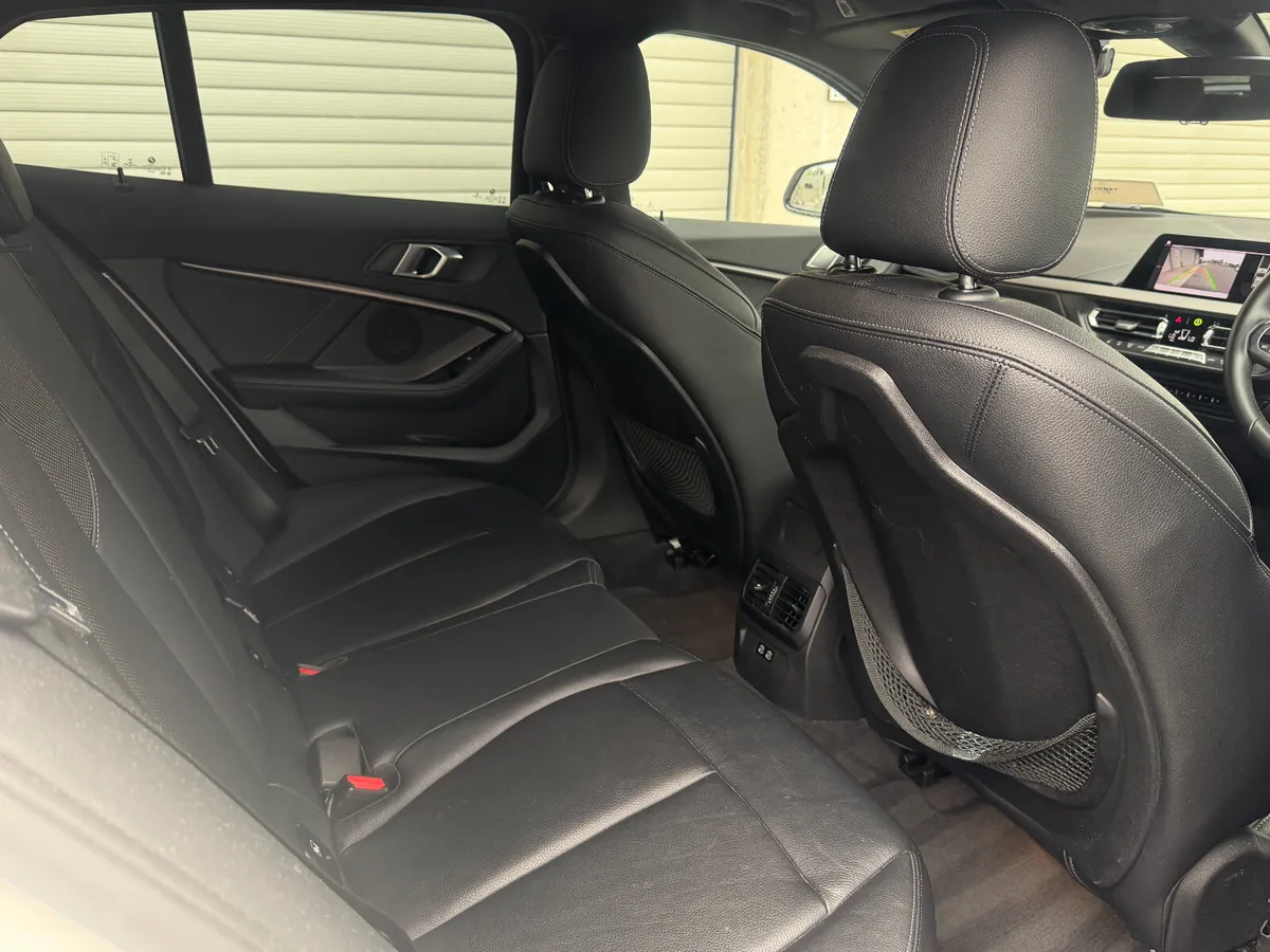 BMW 1-Series Hatchback, Diesel, 2021, White