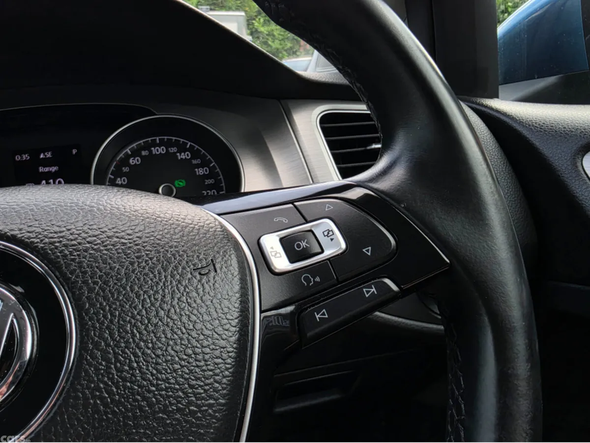 Volkswagen Golf Hatchback, Petrol, 2015, Blue