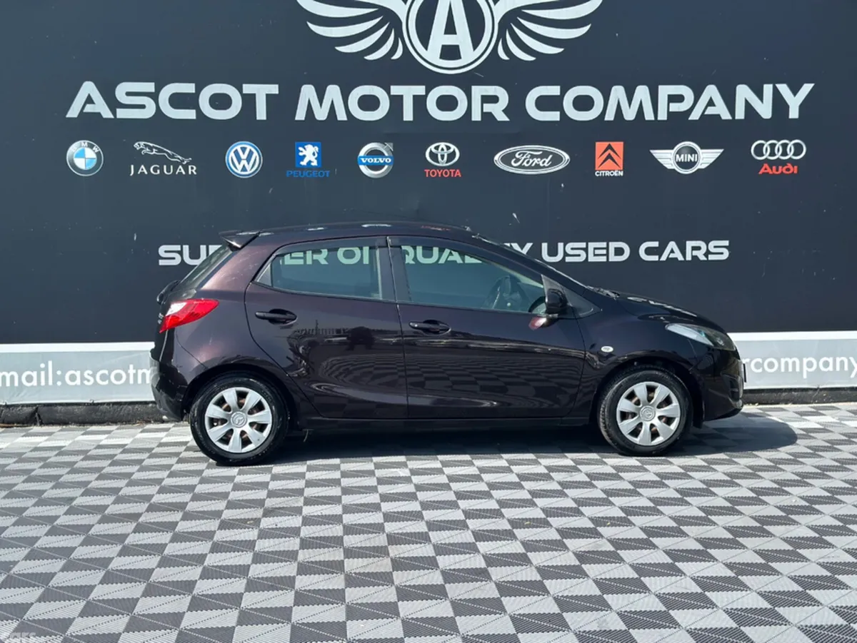 Mazda Demio Hatchback, Petrol, 2013, Purple