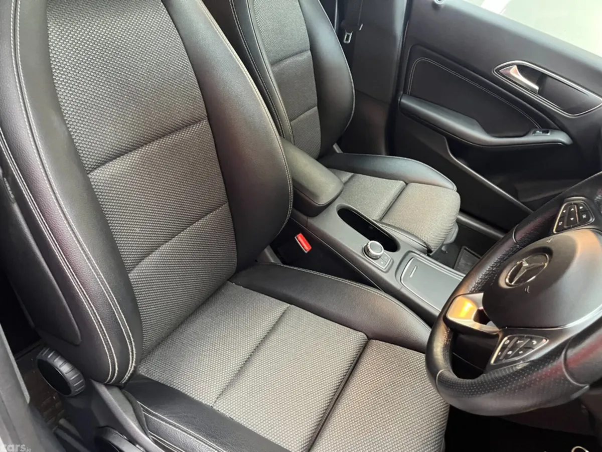 Mercedes-Benz CLA Hatchback, Petrol, 2017, Silver