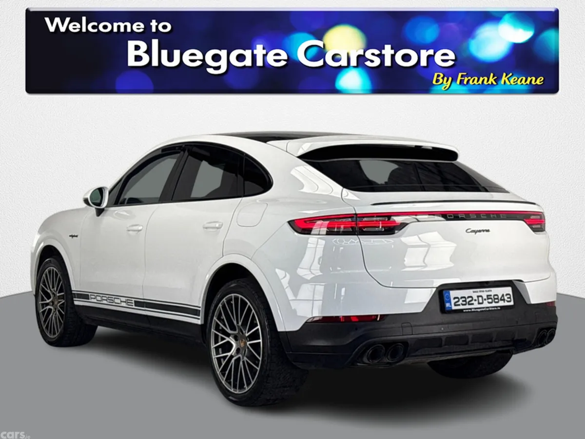 Porsche Cayenne MPV, Petrol Plug-in Hybrid, 2023, White