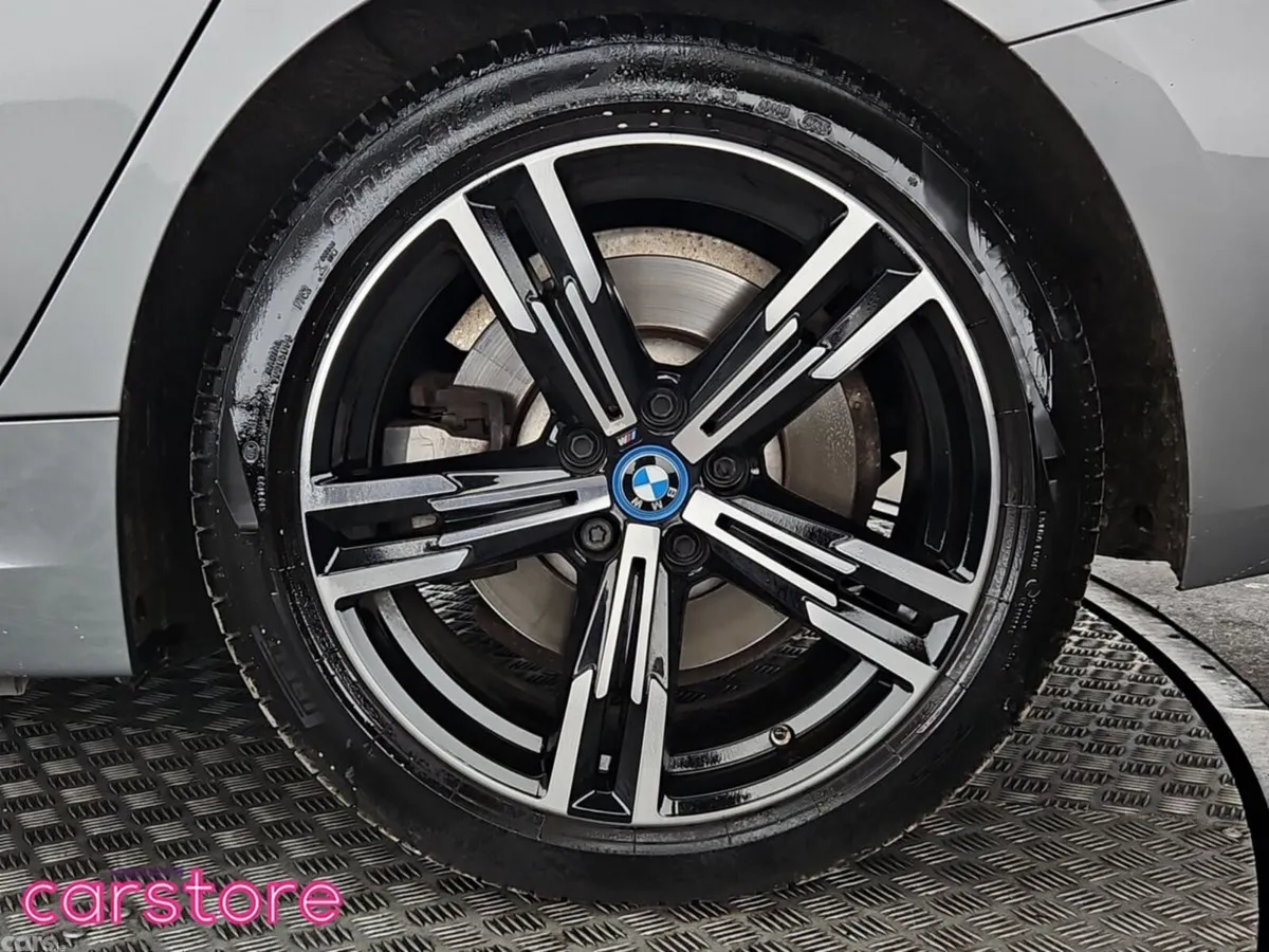 BMW 3-Series Estate, Petrol Plug-in Hybrid, 2024, Grey