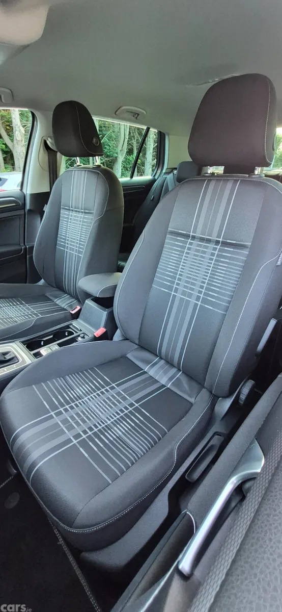 Volkswagen Golf Hatchback, Petrol, 2015, Silver