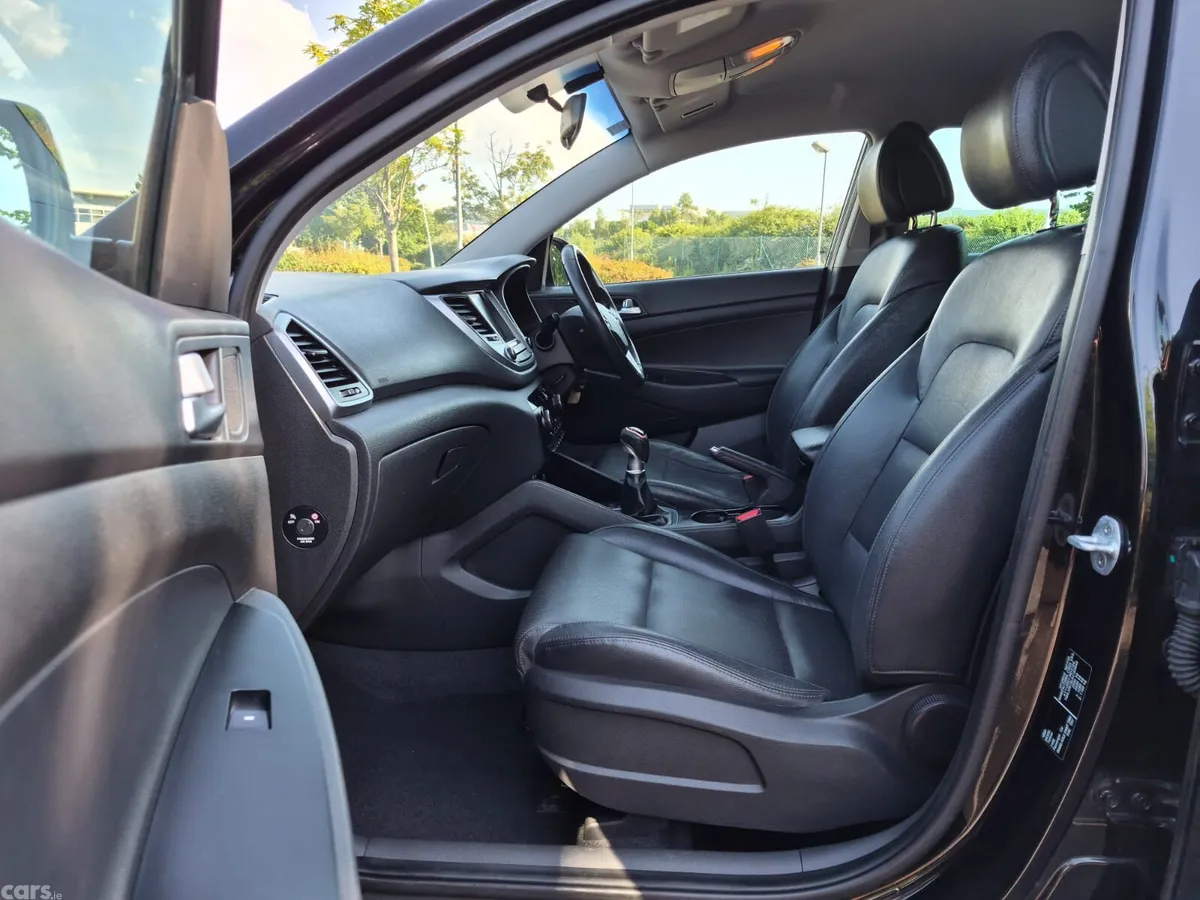 Hyundai Tucson SUV, Diesel, 2016, Black