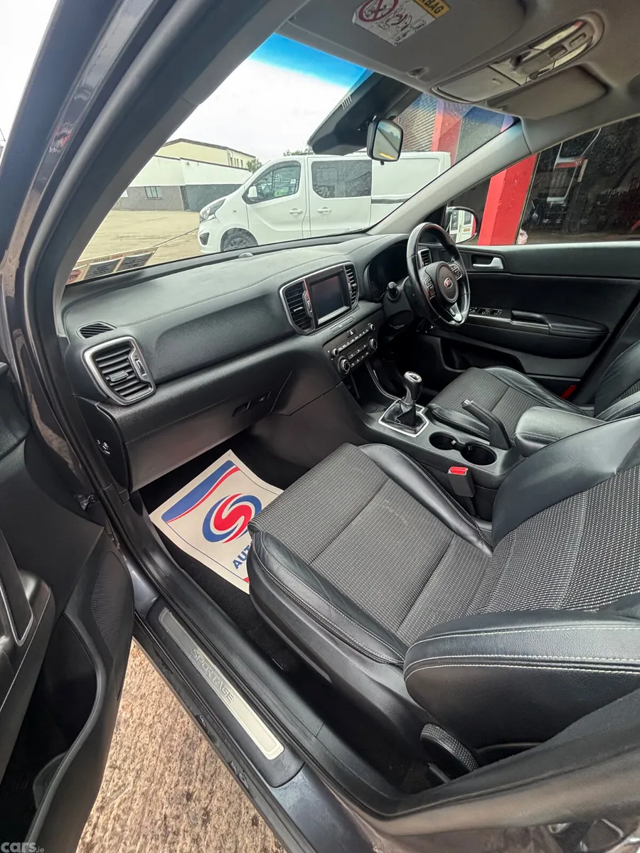 Kia Sportage SUV, Diesel, 2016, Silver