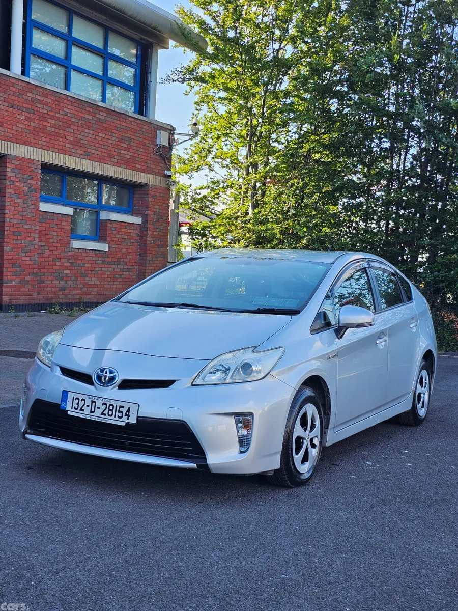 Toyota Prius Estate, Petrol Hybrid, 2013, Silver