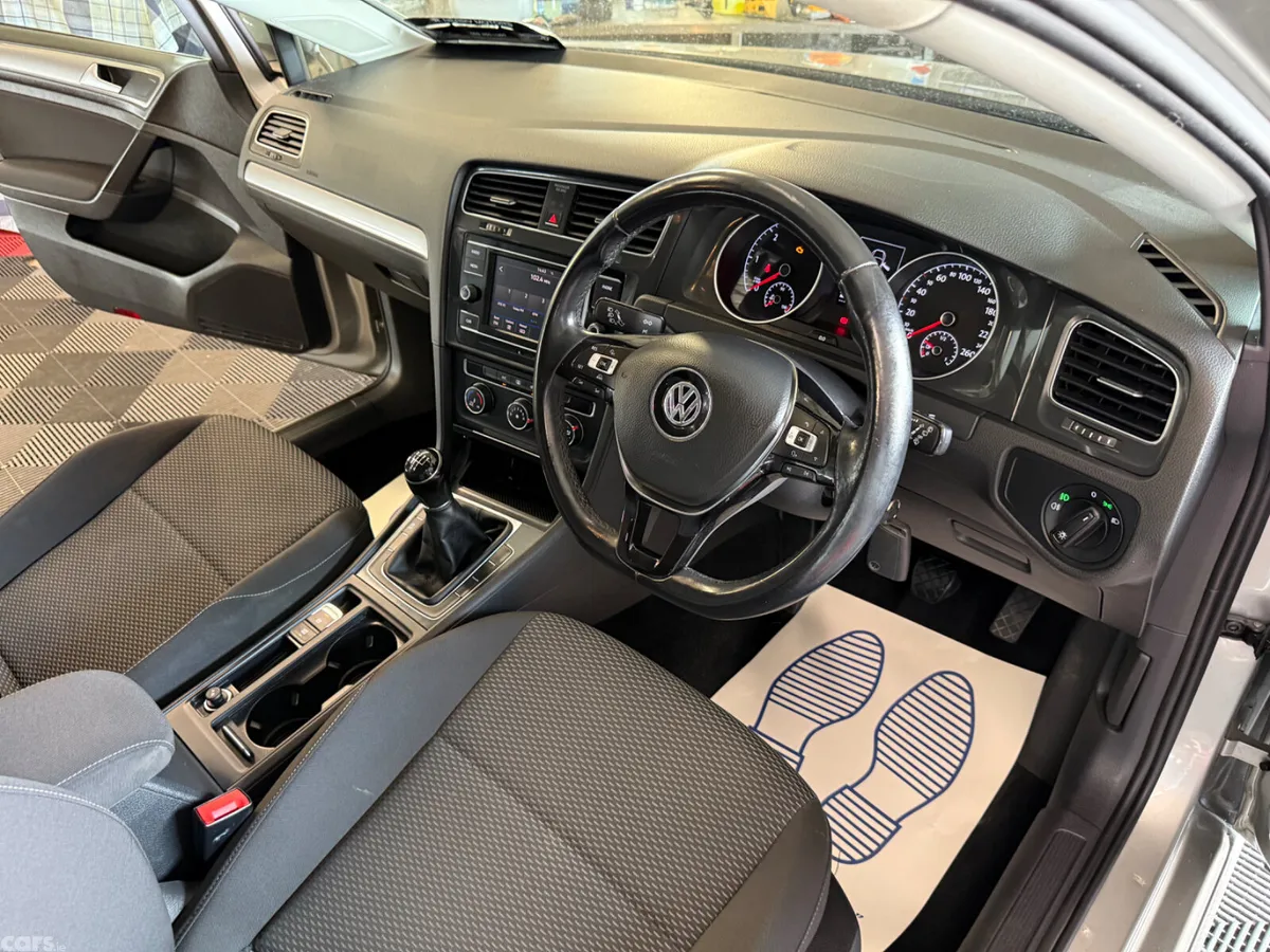 Volkswagen Golf Estate, Diesel, 2018, Grey
