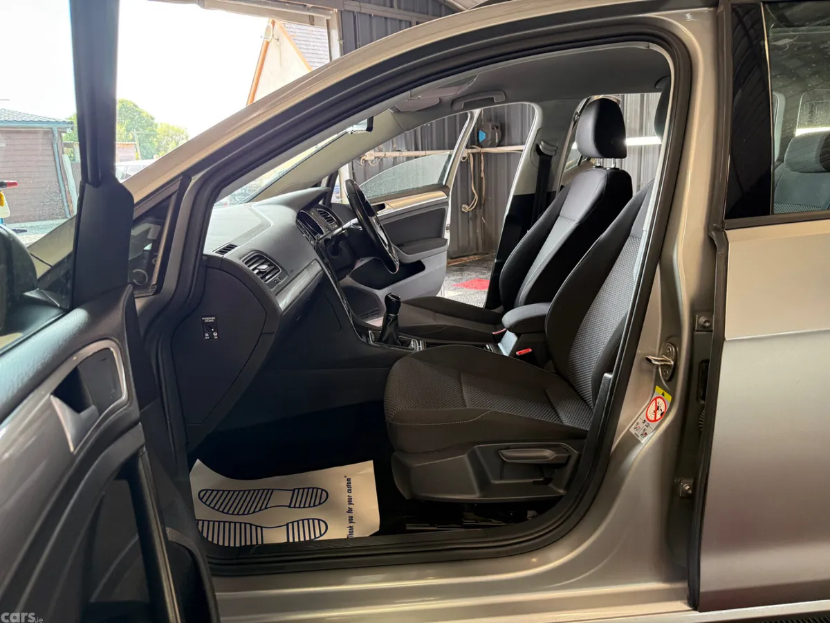 Volkswagen Golf Estate, Diesel, 2018, Grey