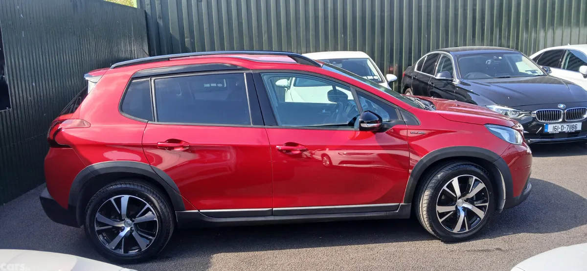 Peugeot 2008 SUV, Petrol, 2017, Red