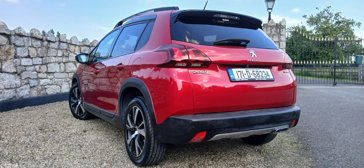 Peugeot 2008 SUV, Petrol, 2017, Red