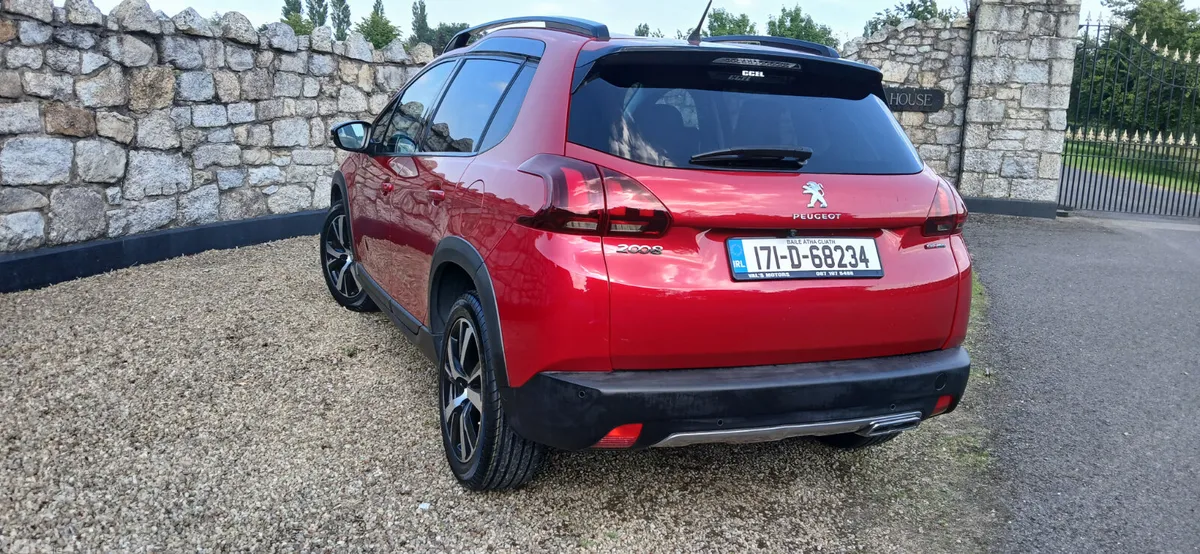 Peugeot 2008 SUV, Petrol, 2017, Red