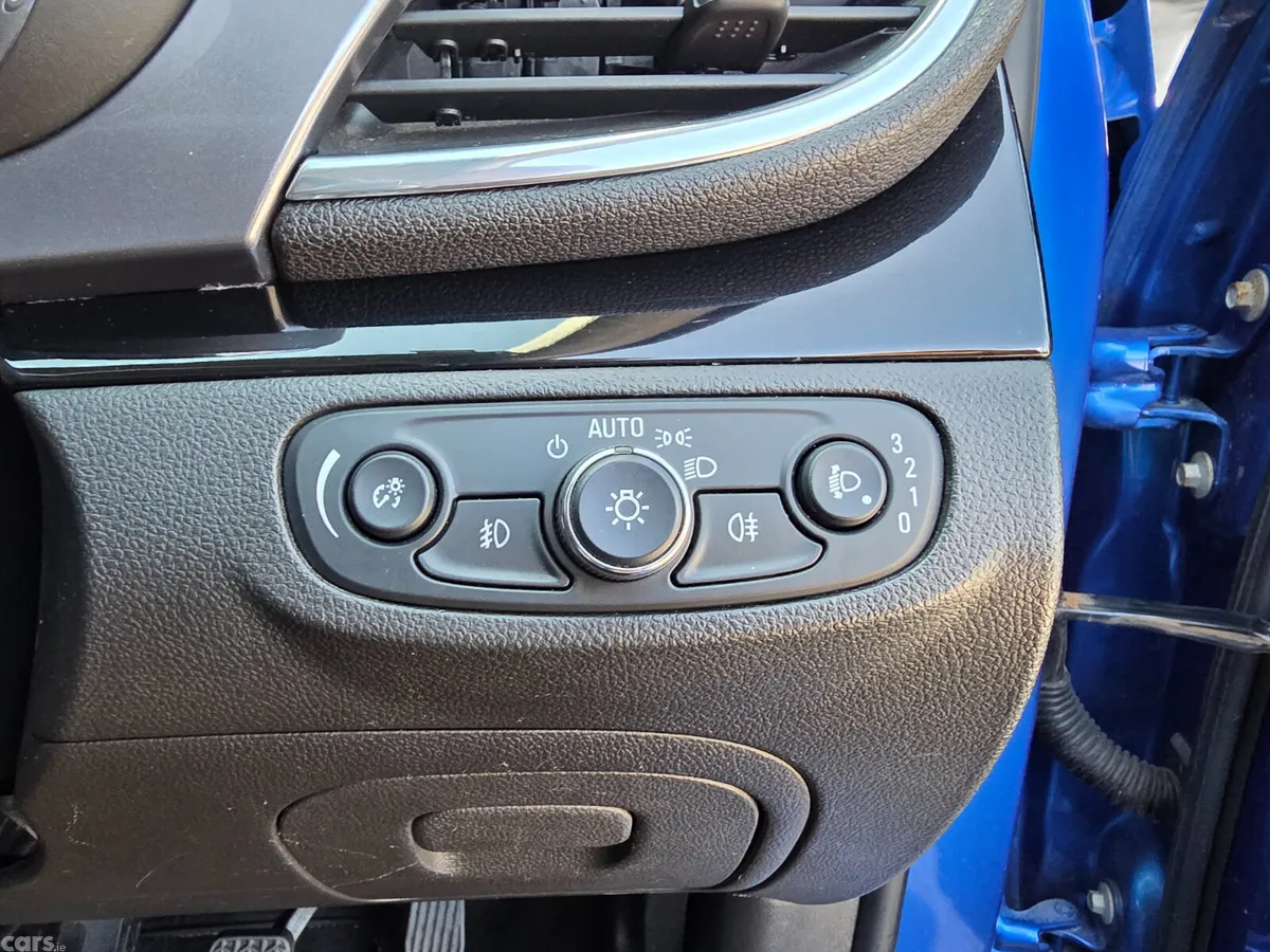 Opel Mokka SUV, Diesel, 2018, Blue