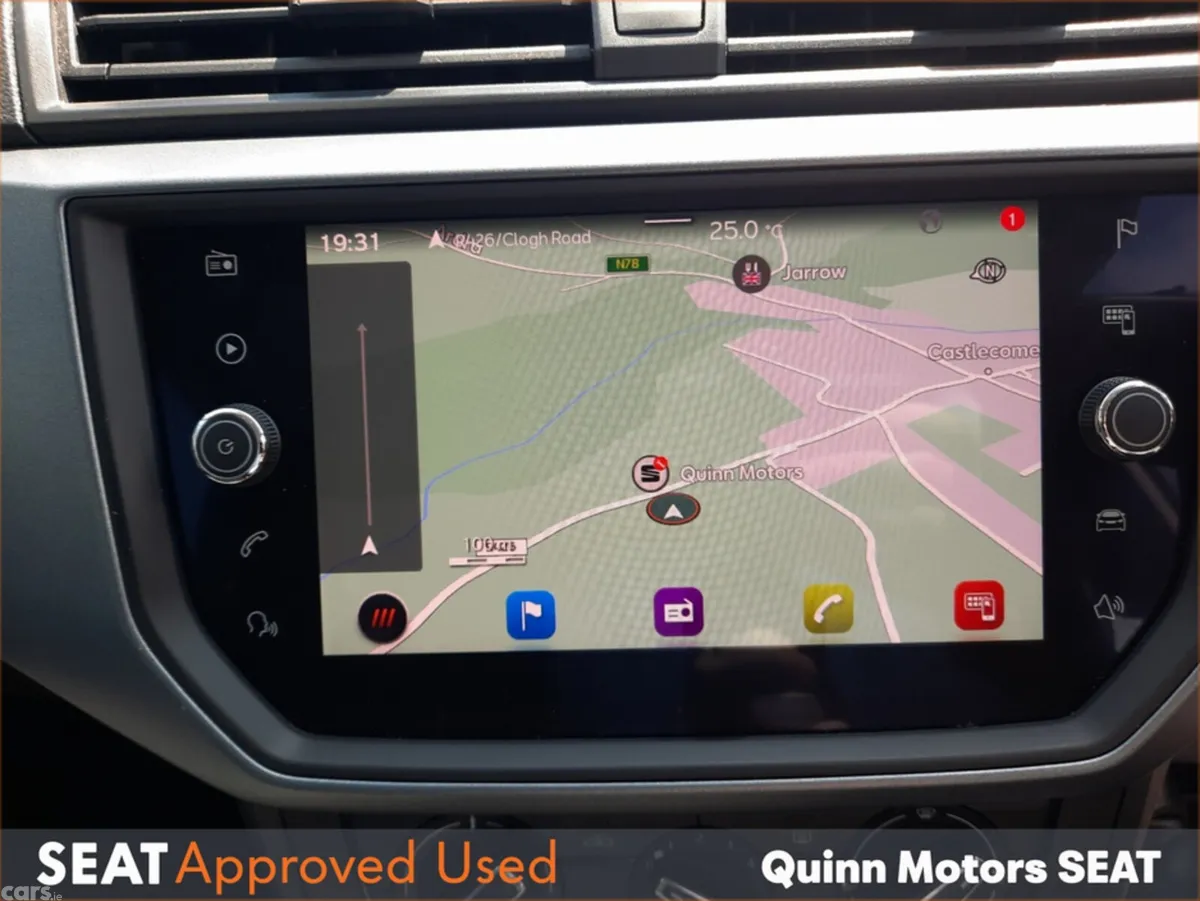 SEAT Arona Hatchback, Petrol, 2021, White