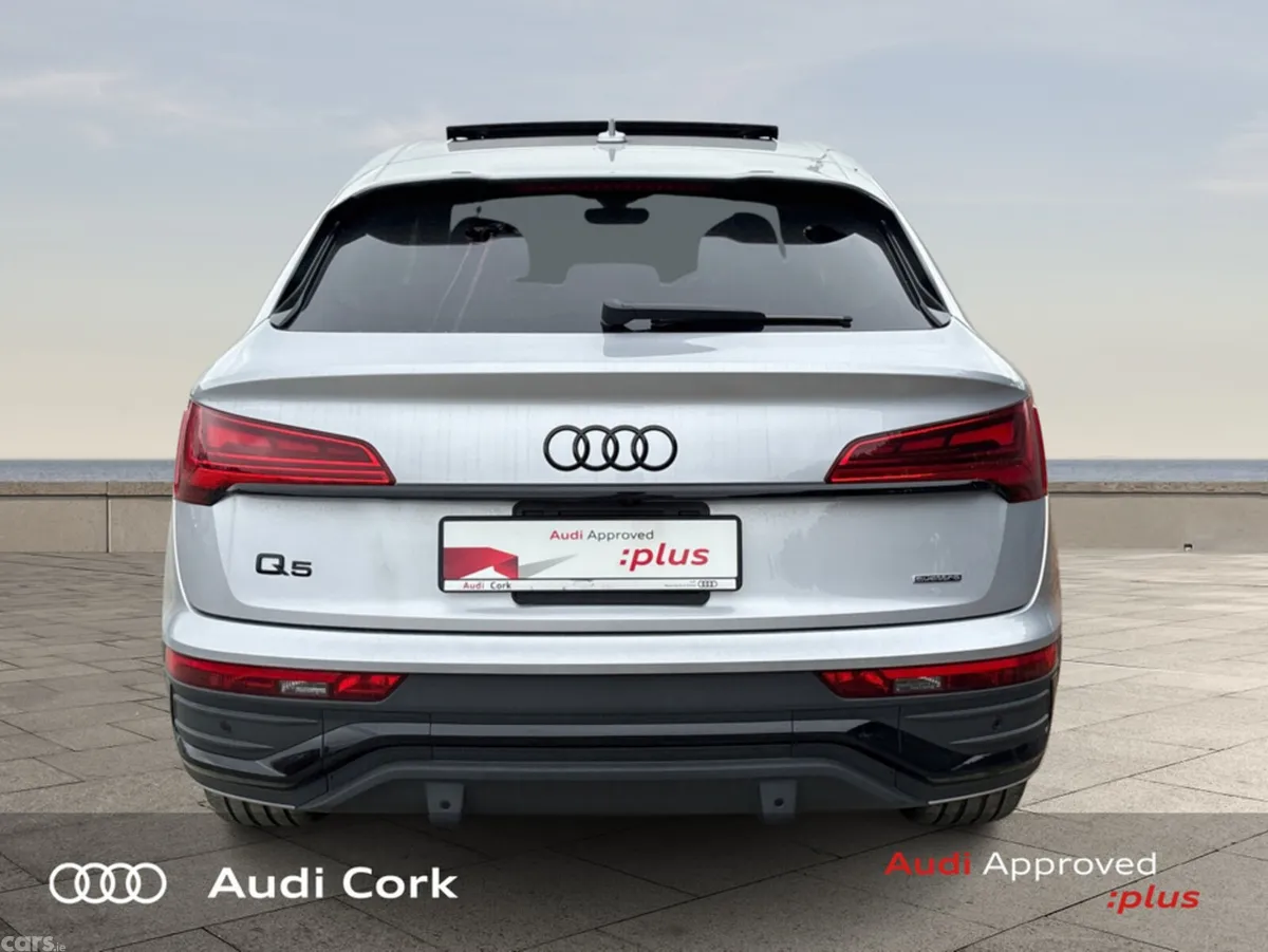 Audi Q5 Hatchback, Diesel, 2025, Silver