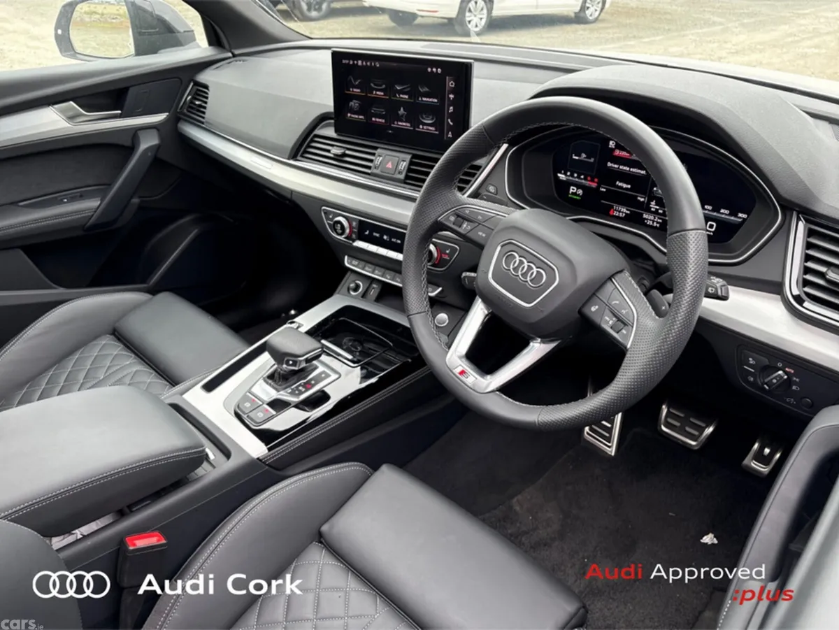 Audi Q5 Hatchback, Diesel, 2025, Silver